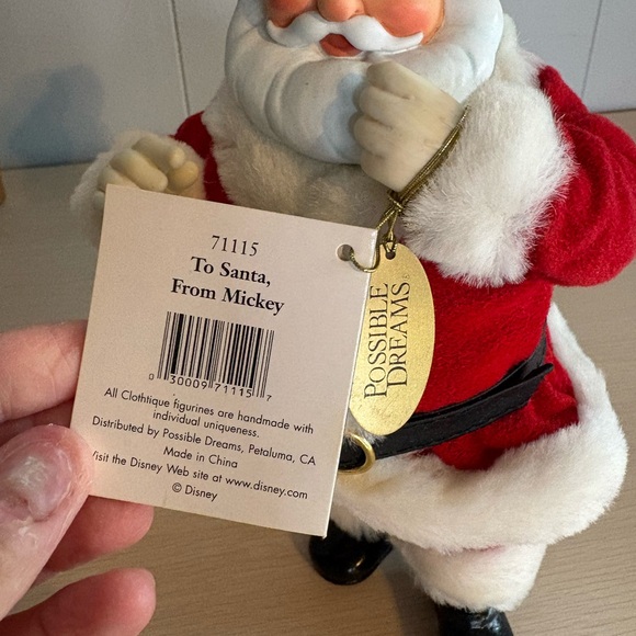 NWT Clothtique Walt Disney Showcase Collection “To Santa, From Mickey” Figurines - Picture 4 of 8